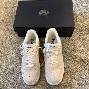Nike Air Force 1 - us 9 woman’s